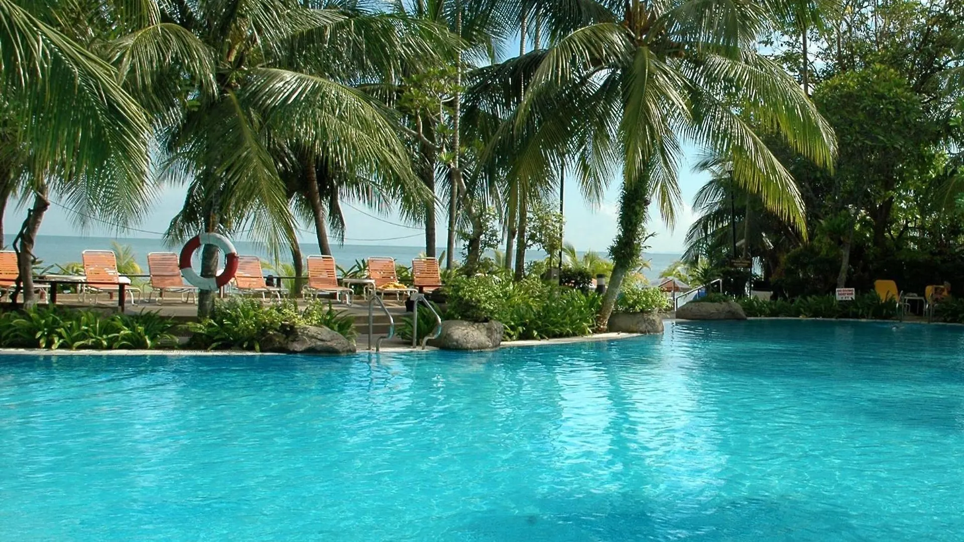 Rainbow Paradise Beach Resort Tanjung Bungah